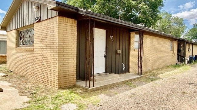 Building Photo - 1606 22nd St