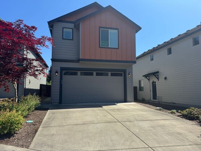 Beautiful 3 Bedroom Modern Home with Luxur... - Beautiful 3 Bedroom Modern Home with Luxur...