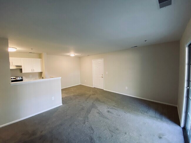 Photo - Whispering Hills Apartments