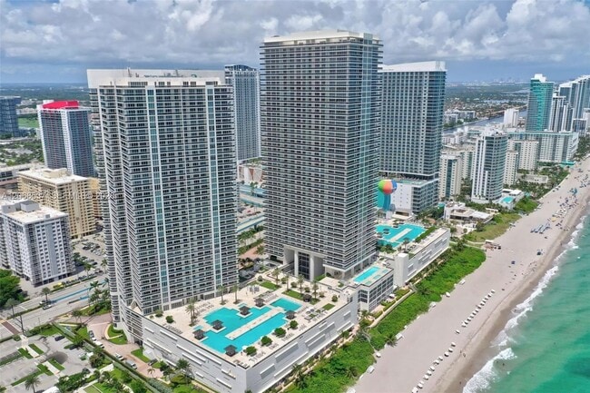Building Photo - 1830 S Ocean Dr Unit 1912