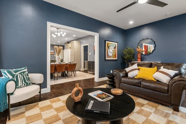 Photo - 2819 Wheeler Ave