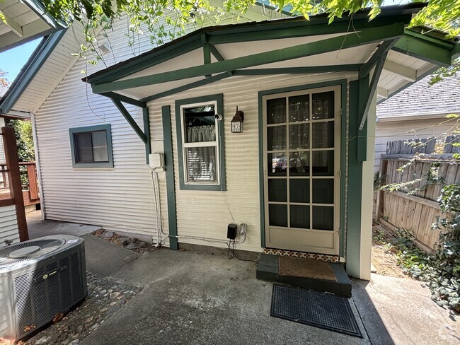 Building Photo - 1306 Reddy Ave Rental