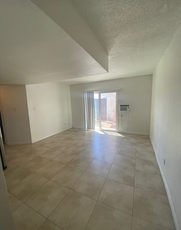 Photo - 1520 S Casino Center Blvd
