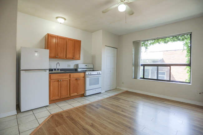 Photo - 1629 W Morse Ave Apartamentos Unidad #103