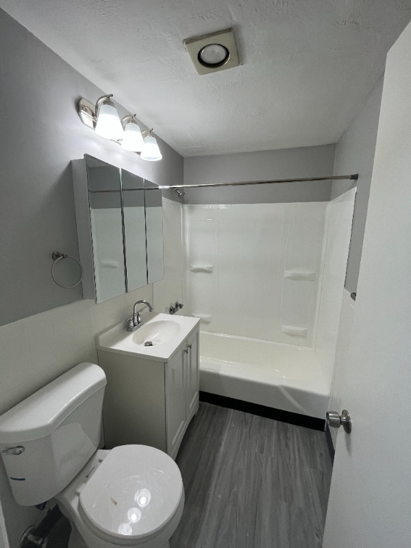 Photo - 20 May St Unit 308