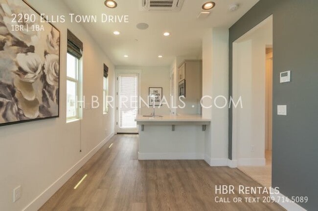 Photo - 2290 Ellis Town Dr