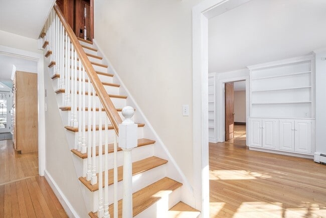 445 Glen Rd