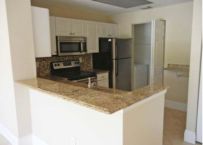 Building Photo - 2813 Grande Pkwy Unit 109