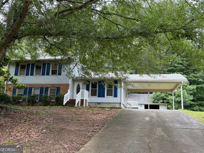 Building Photo - 2691 Falcon Ridge Dr SW