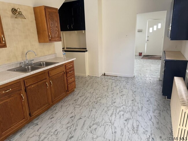 Photo - 85-87 Grass Ave