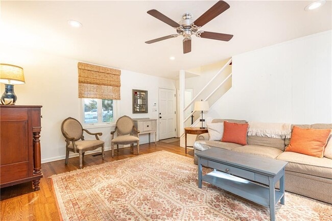 Photo - 2690 Ridgemore Rd NW