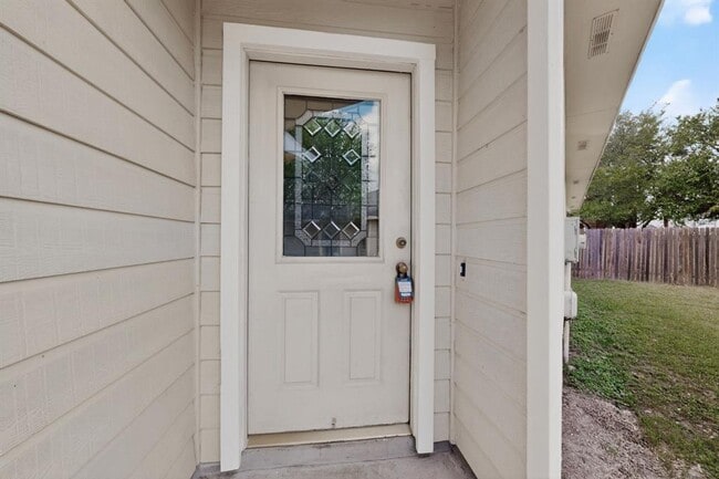 Photo - 13124 Maidenhair Tr