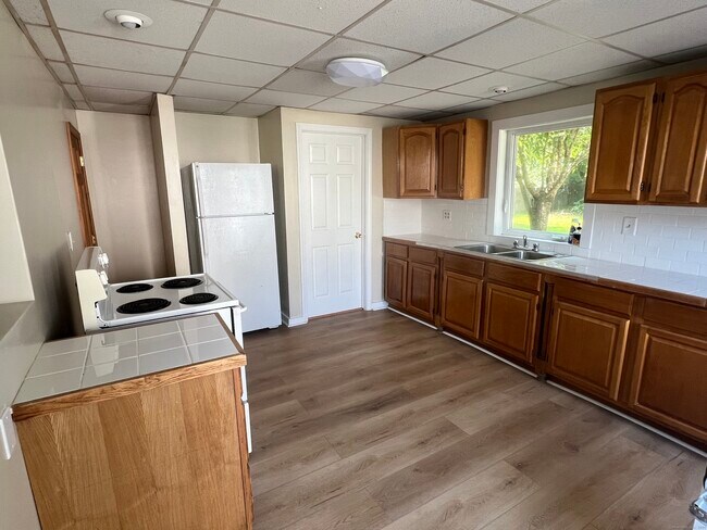 Photo - 181-183-183 S Main St