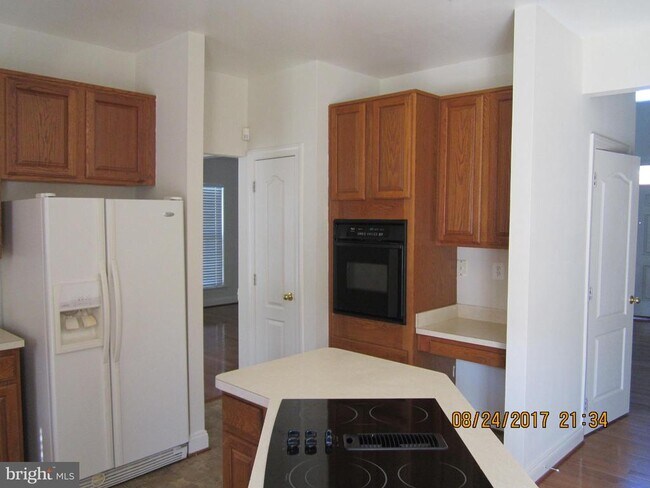 Photo - 10026 Edgewater Terrace