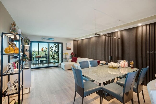 Photo - 9397 Midnight Pass Rd Unit 905