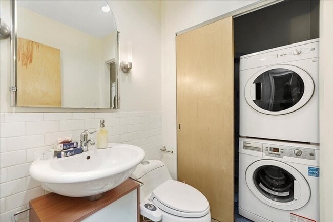 Photo - 477 Beacon St Unit 6