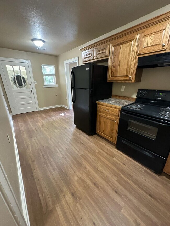 Photo - Dan Owens Properties Unidad 311