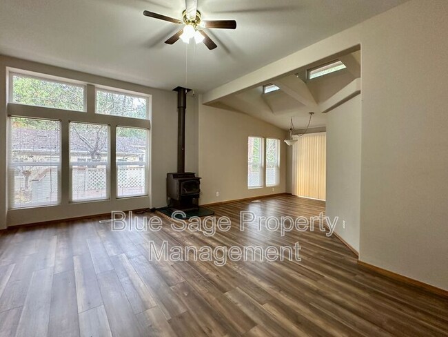 Photo - 1375 S Bagley Creek Rd