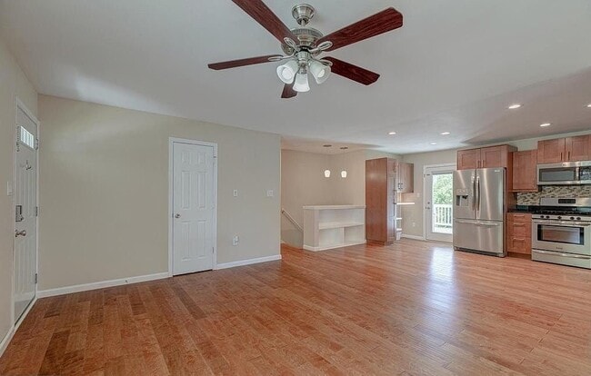 Photo - 6510 Carriage Dr