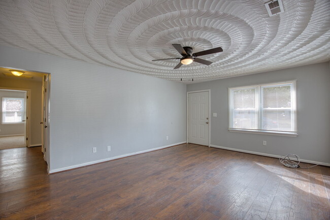 Photo - 2902 Princeton Ave