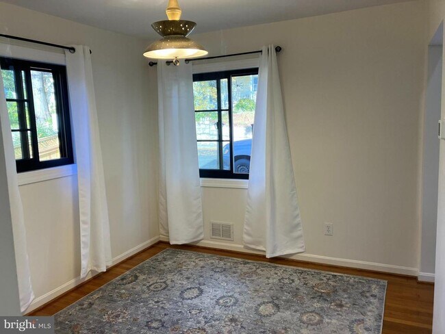 Photo - 6008 Bryn Mawr Ave