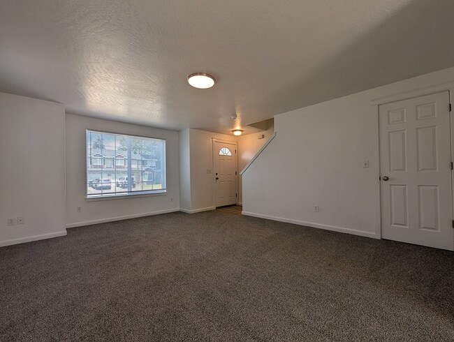 Photo - Nice 3 bed/1.5 bath duplex with fenced-in yard and 1 car garage