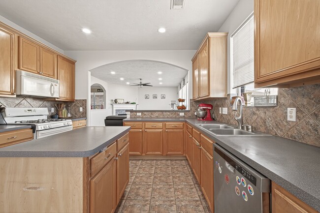 Photo - 7023 Westford Park Ln