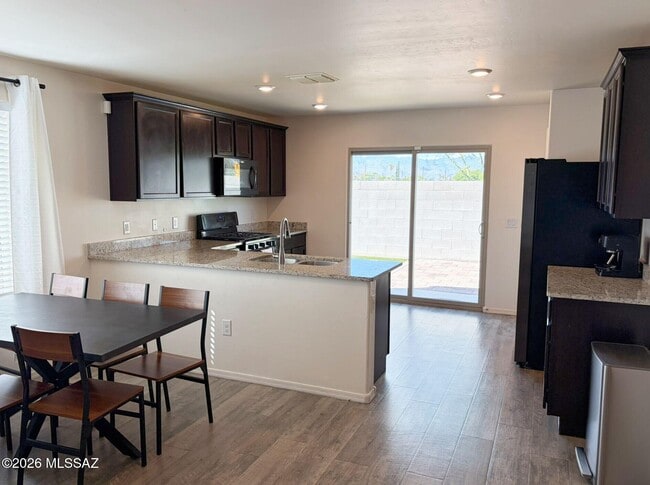 Photo - 4101 E Braddock Dr