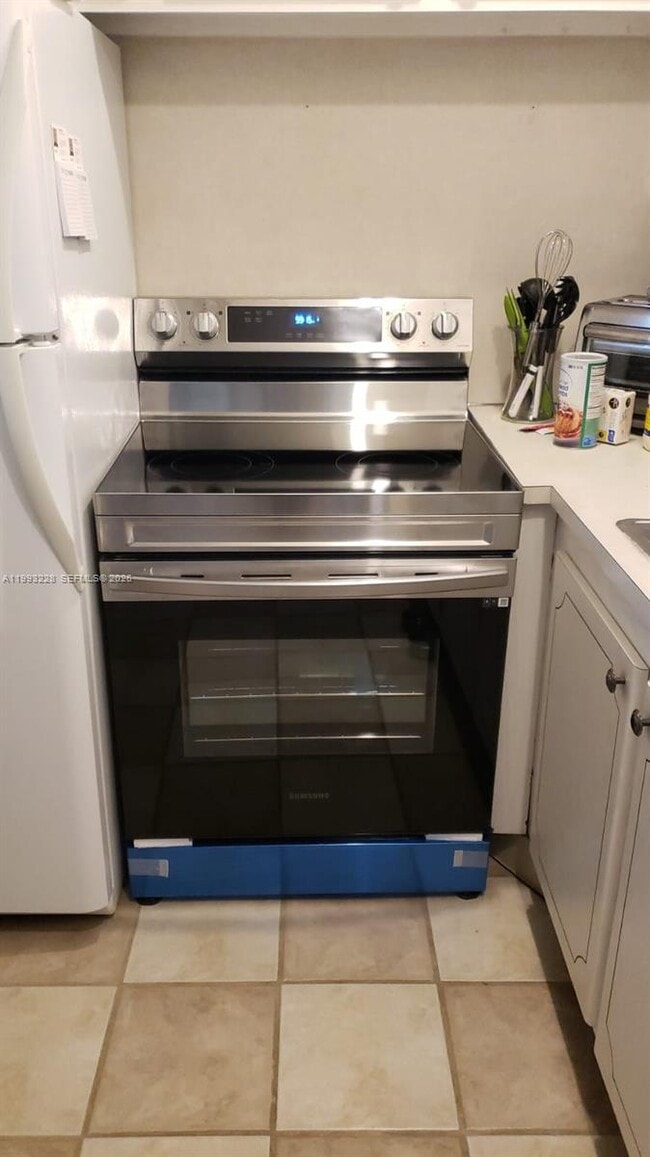 Photo - 134 Coventry F Unit 134