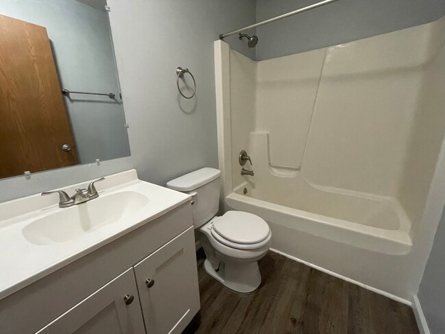 Photo - 360 Stone Dr Unit D