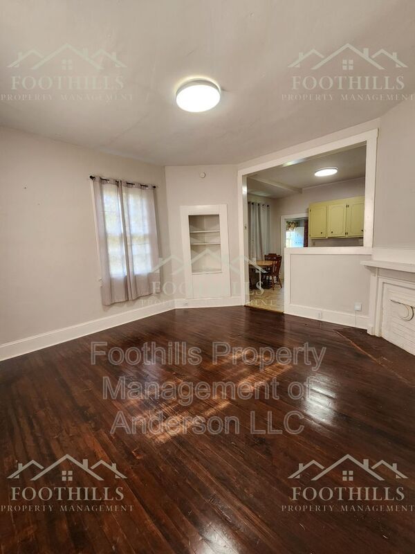 Photo - 37 Sirrine St