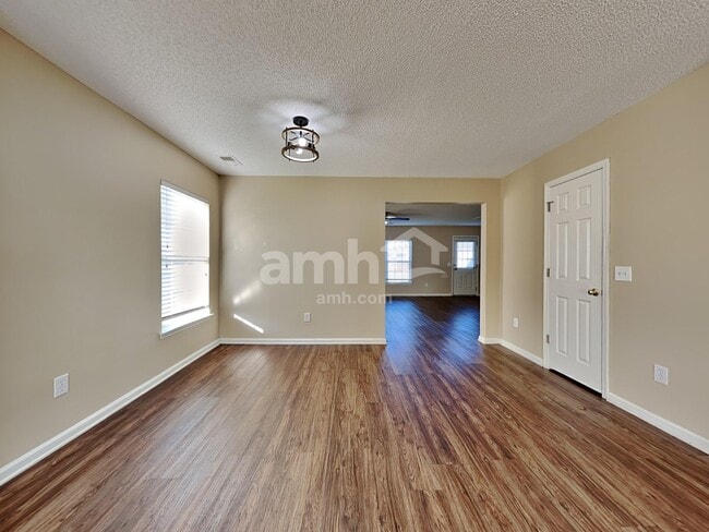 Photo - 235 Emerald Isle Dr