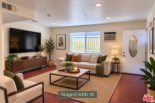 10218 San Pedro St