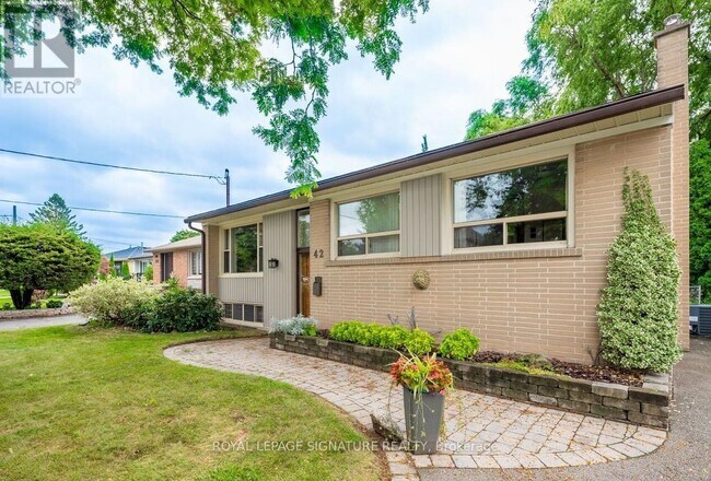 Photo - 42 Jubilee Crescent