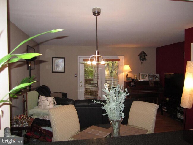 Photo - 5010 9th St S