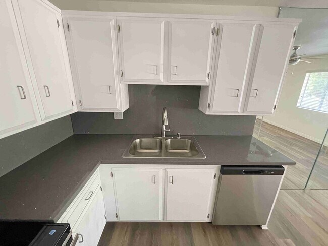 Photo - COMPLETELY UPDATED TWO BEDROOM APARTMENT IN TARZANA! Unit B33