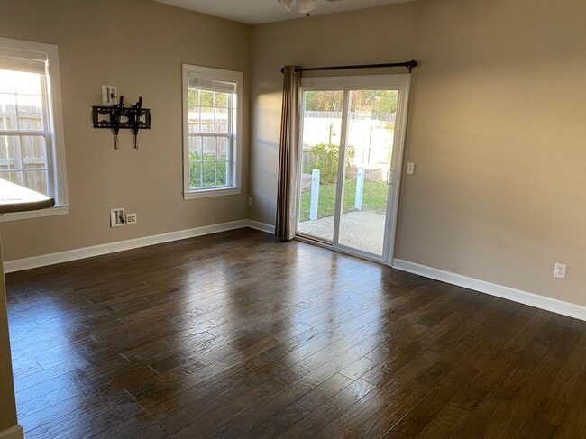 Photo - 1014 Lake Norman Ln