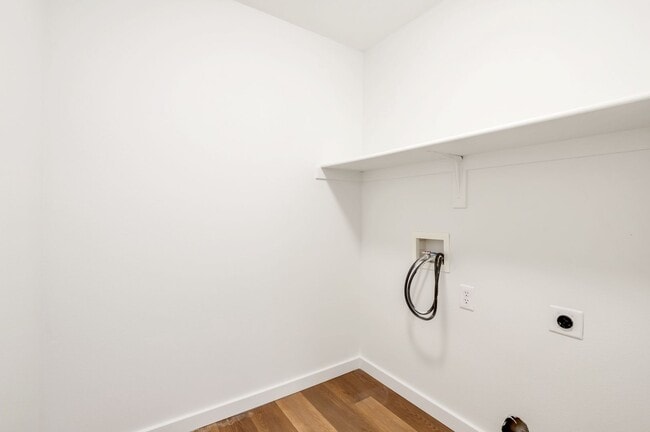 Photo - Newly Updated Pet Friendly 3 Bed - 2 Bath Home in Clinton - Fully Fenced Yard - Available NOW!