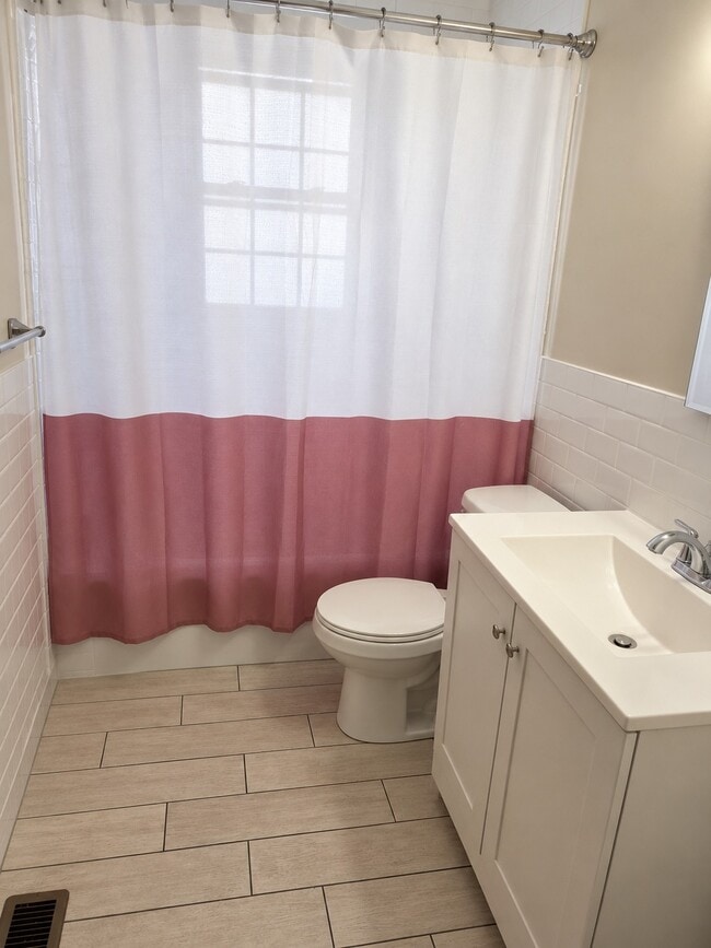 171 Forest St Unit 1st Floor