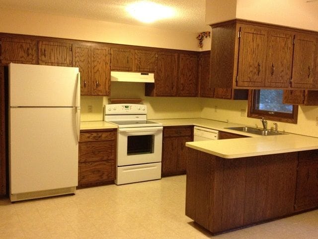 Photo - 1047 Tyler St S