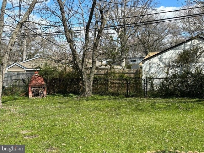 Photo - 419 Bethune Dr