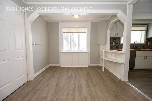 Photo - 315 E Park Dr