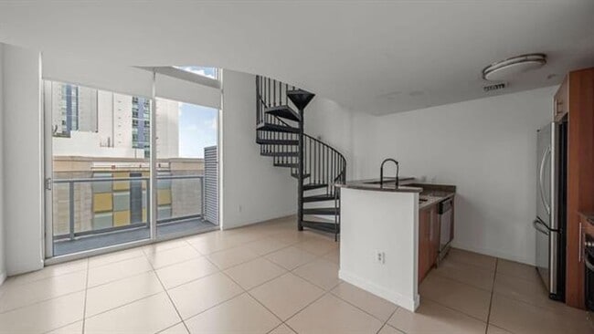 Photo - 300 S Biscayne Blvd Unit 300 S Biscayne Boulevard Blvd # L-832