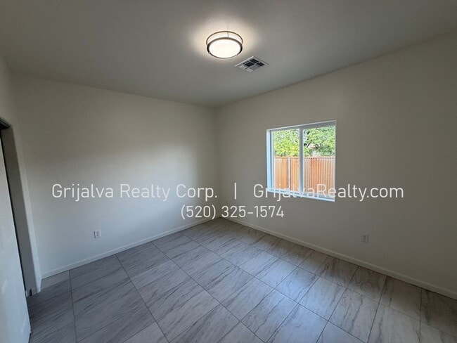 Photo - BRAND NEW BUILD! 3 BD, 2 BA and 2 BD, 1 BA Duplex Units (Irvington/6th Ave)