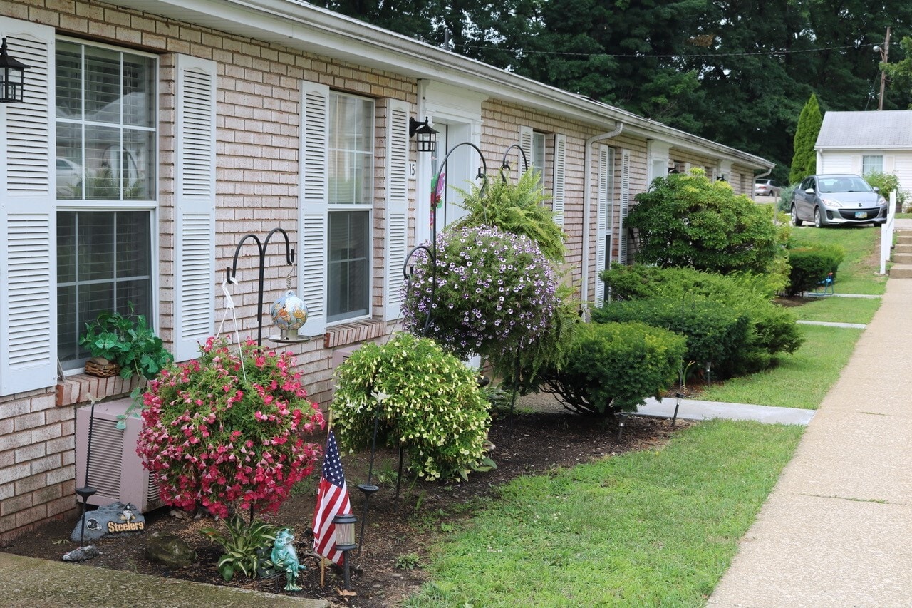 Riverview Apartments - Riverview Apartments