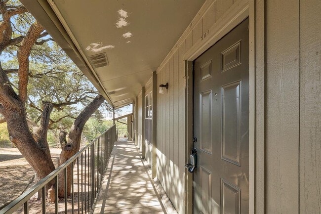 Photo - 509 Cedar Dr Unit 207