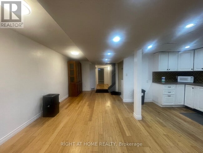 Photo - 135 Northgate Dr