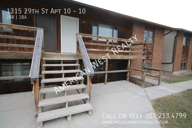 2bed/1bath - 2bed/1bath Apartment Unit 10