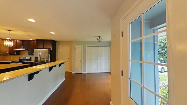 Photo - 6541 Uppingham Rd