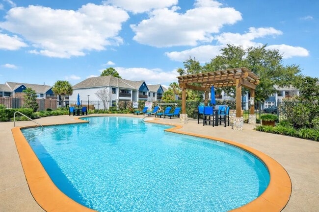 Building Photo - 20000 Saums Rd Unit 03202